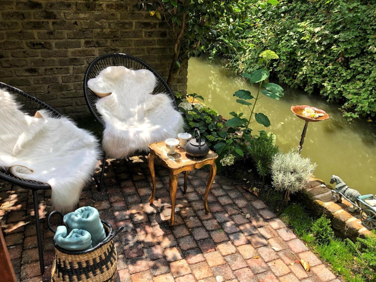 Bru-Lagoon Guesthouse ブルージュ エクステリア 写真